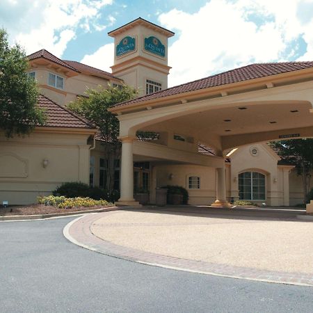 La Quinta By Wyndham Raleigh Cary Hotel Exterior photo