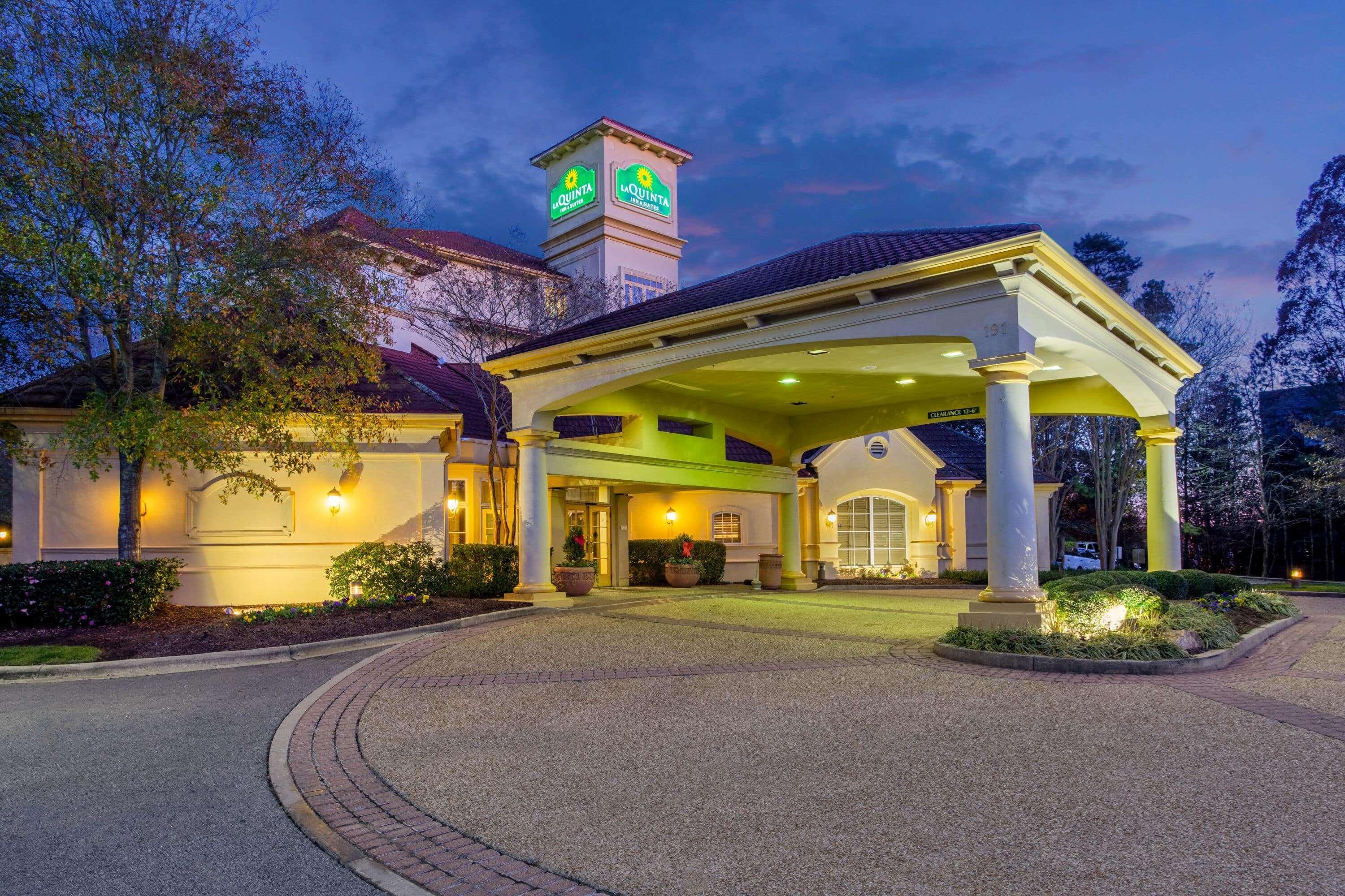 La Quinta By Wyndham Raleigh Cary Hotel Exterior photo